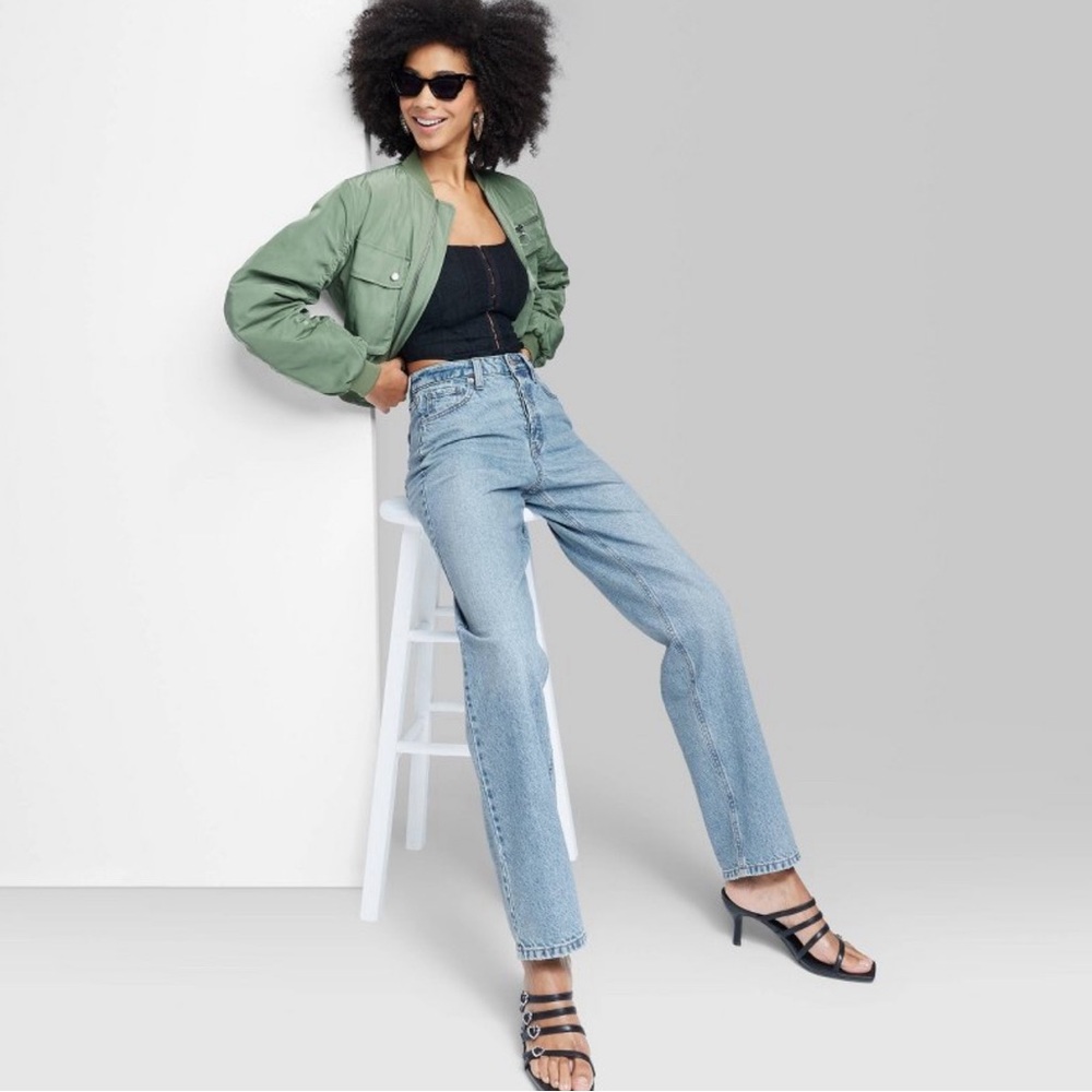 High-rise full-length jeans in medium wash, brand new!